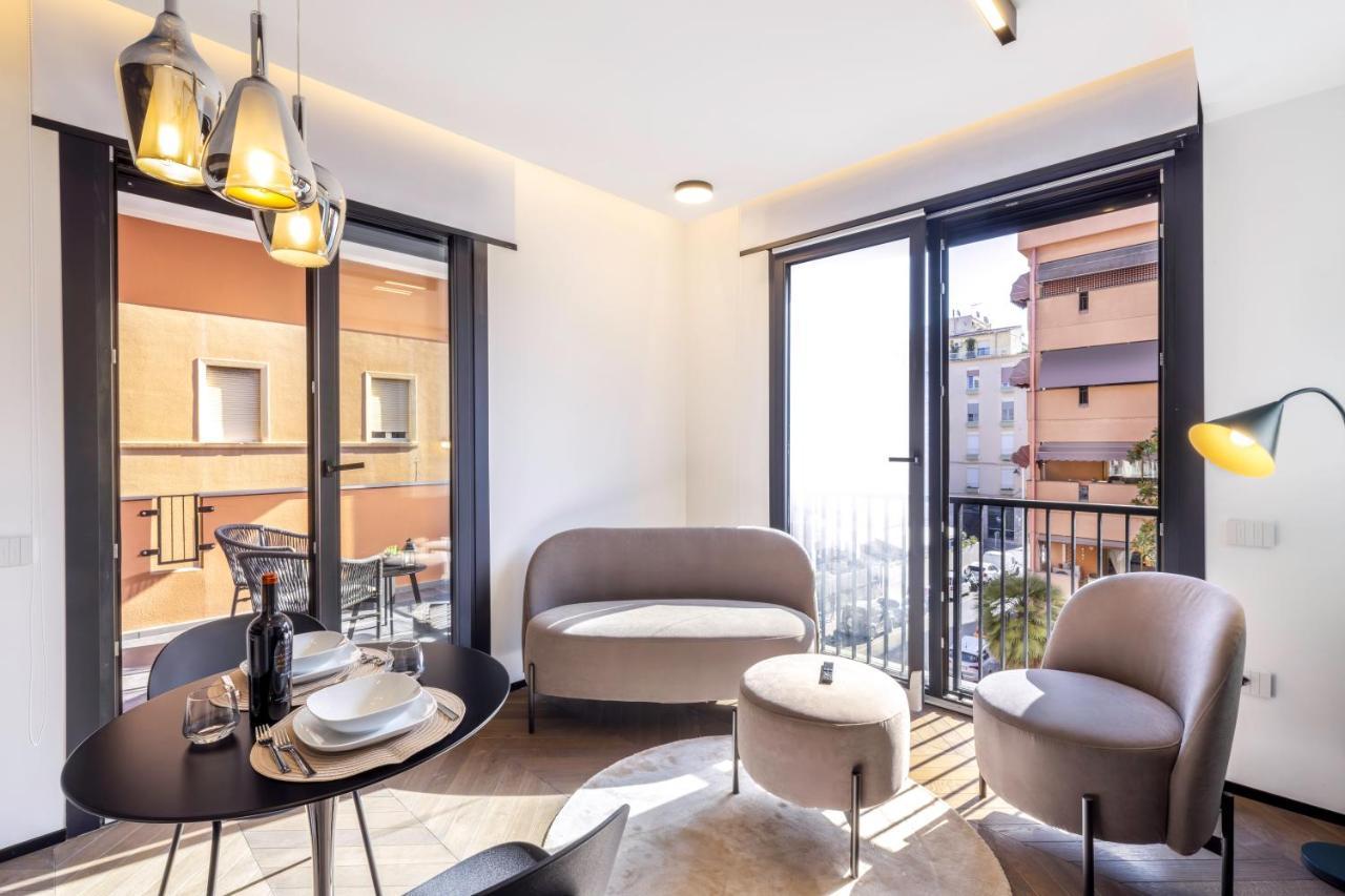 Vittoria'S Luxury Apartment Кальярі Екстер'єр фото